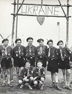 Beret Prints: Ukrainian scouts from Germany at a camp