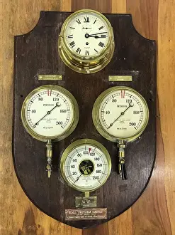 Union Castle Line, RMS Pretoria Castle - instruments