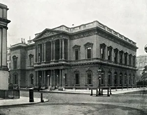 Mall Gallery: The United Service Club, Pall Mall, London