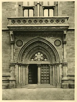 Images Dated 30th April 2018: University of Glasgow - Principal Entrance under the Tower