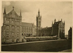 Images Dated 30th April 2018: University of Glasgow - West Quadrangle looking East