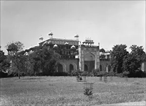 Ralph Prints: Unknown Palace complex, India