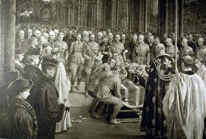 Artists Collection: The Unknown Warrior - scene at Westminster Abbey