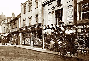 Upper Brook Street, Ipswich early 1900's