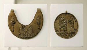 Pergamon Gallery: Urartu civilization. Pectoral and gold medallion decorated w