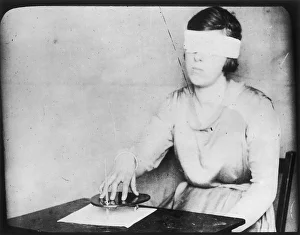 Harry Price Library Gallery: Using Planchette