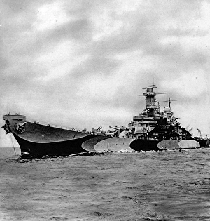 Images Dated 10th October 2004: USS Missouri; Second World War, 1945