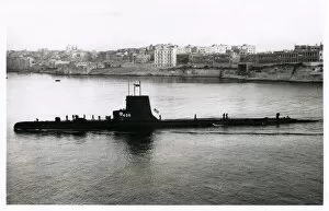 USS Sea Poacher, American submarine, Malta