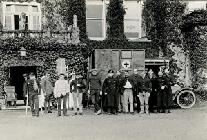 Ambulances Gallery: VAD Ambulance & Patients, Quex Park