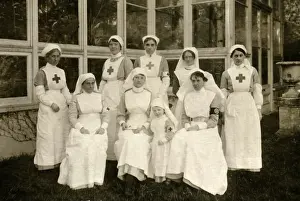 Hannah Prints: VAD nurses, and child, at Quex