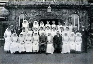 Dyck Collection: VAD staff and domestic staff, Quex Park