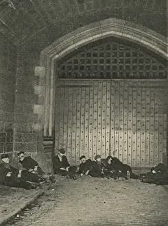 Sheltering Prints: Vagrants sleeping rough in London