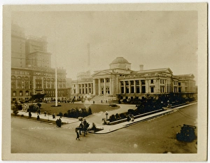 Images Dated 28th December 2016: Vancouver, Canada - Court House Square