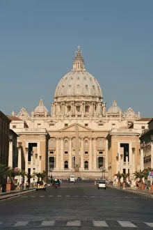 Images Dated 14th August 2005: Vatican City State. Basilical of Saint Peter