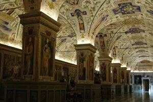 Apostolic Gallery: Vatican Library. Interior. Vatican City