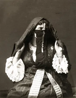Veiled Prints: Veiled Egyptian woman