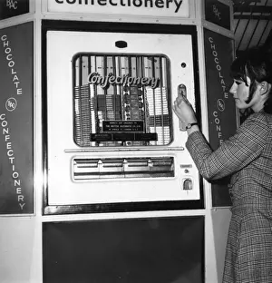 VENDING MACHINE / CHOCOLAT