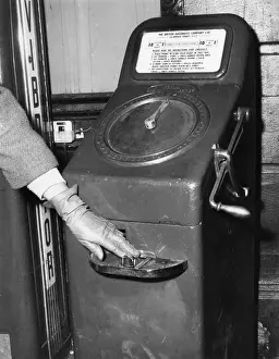 VENDING MACHINE / LABELS