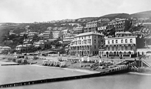 Images Dated 19th October 2009: Ventnor, Isle of Wight - Seafront