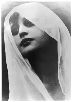 Silent Prints: Vera Kholodnaya / Meledin