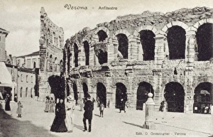 Amphi Theatre Gallery: Verona - The Roman Amphitheatre (1 / 3)