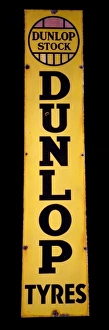 Images Dated 3rd April 2008: Vertical advertisement for Dunlop Tyres