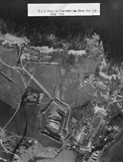 Aerial Photography Gallery: Vertical Aerial Photograph of Flying-Boats and Hangars a?