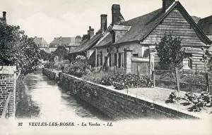 Images Dated 28th October 2019: Veules-les-Roses - The Gullies (Veules)