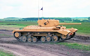 Vickers Valentine tank T123358