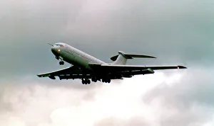 Vc10 Prints: Vickers VC10 C. 1K XV104 - U