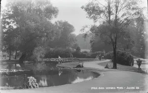 Greenery Prints: Victoria Park in Bath