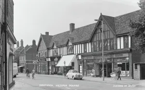 Cyclists Prints: Victoria Square in Droitwich