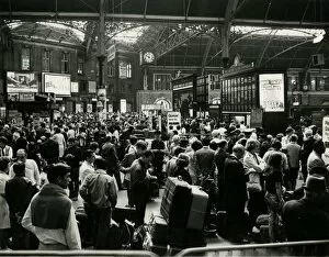 Images Dated 12th July 2017: Victoria Station 1960S