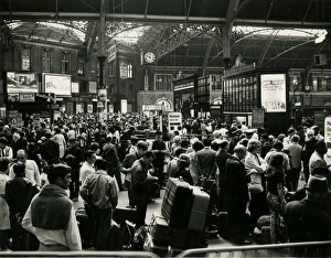 Images Dated 12th July 2017: Victoria Station 1960S