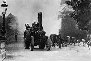 Victory Prints: Victory steam engine on the Henley-on-Thames Bridge