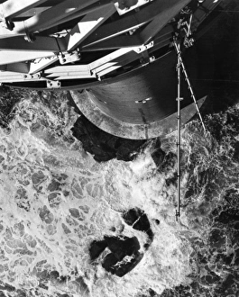Images Dated 28th November 2016: View from the top of Bishop Rock lighthouse, Isles of Scilly