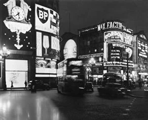 Factor Collection: View of the lights at Piccadilly Circus, London