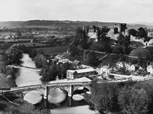 Overlooking Prints: VIEW OF LUDLOW CASTLE