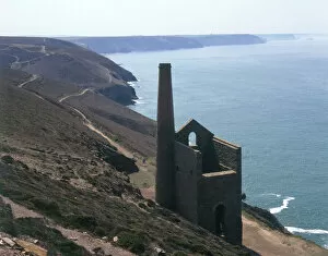 Mine Gallery: View at Wheal Coates tin mine, St Agnes, Cornwall