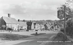 Signpost Prints: Village Green in Sedlescombe