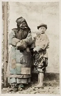 Vintage 19th century photograph: John Thomson carte de visite China: beggars on street