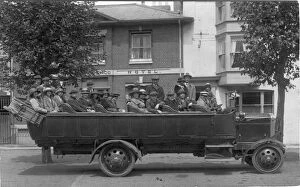Images Dated 25th March 2020: Vintage Britannia Charabanc outside the Victoria Temperance Hotel, New Canal, Salisbury