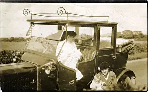 Vintage Car (awaiting identification)