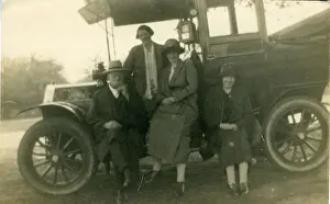 Identification Prints: Vintage Car (possibly a Model T Ford Landaulet)