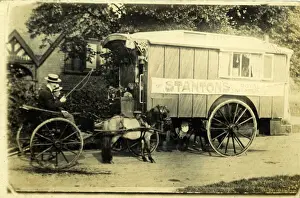 Vintage Caravan (Stantons Royal Entertainers)