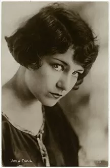 Images Dated 17th January 2017: Viola Dana