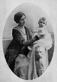 Finch Collection: Viscountess Maidstone & her baby, Daphne Finch-Hatton