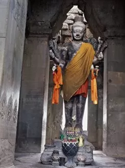 Angkor Gallery: Vishnu statue, Angkor Wat, Siem Reap, Cambodia