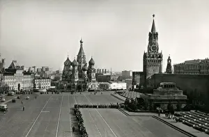 Mausoleum Prints: Visitors queue in Red Square, Moscow for Lenins Mausoleum