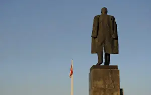 Vladimir Ilyich Lenin (1870-1924). Monument. Kerch